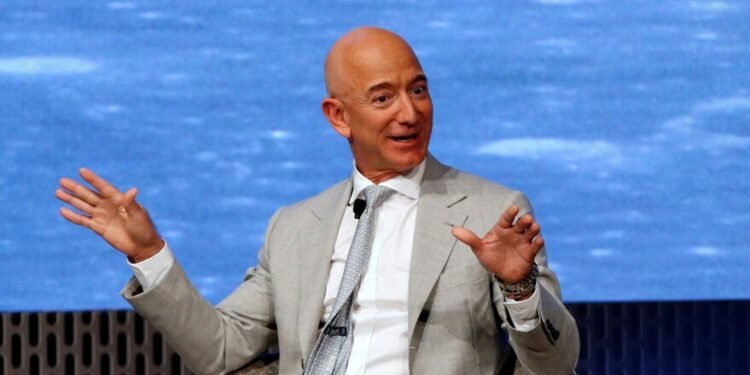 Las razones por las que Jeff Bezos considera que escribir bien es imprescindible