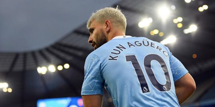 Tras diez temporadas, el «Kun» Agüero se despide del Manchester City