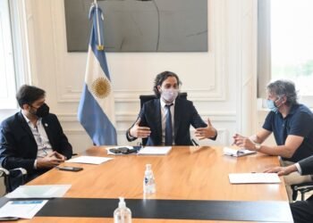 Santiago Cafiero se reúne con las autoridades para definir medidas ante la segunda ola de COVID-19
