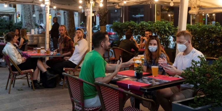 Qué implica la vuelta a Fase 3 de la cuarentena: posibles restricciones ante la segunda ola