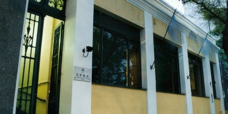 Insólito: directores del E.P.R.E se subieron en el sueldo y algunos ganan $ 200.000