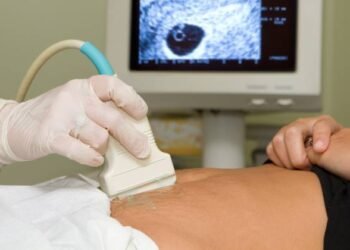 Aunque su pareja no quería, ella decidió practicarse un aborto