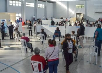 Comenzó la vacunación de mayores de 60 años contra el COVID-19