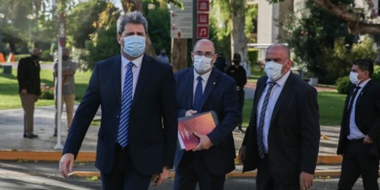 ¿Cuáles fueron los anuncios más importantes que hizo el gobernador en su discurso anual?