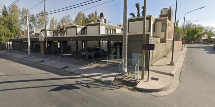 Delicuentes entraron a un consorcio y desvalijaron varios departamentos