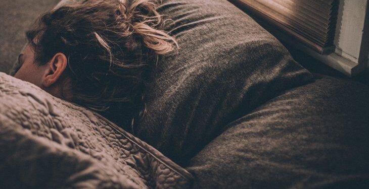 Ofrecen US$1.500 por dormir la siesta todos los días