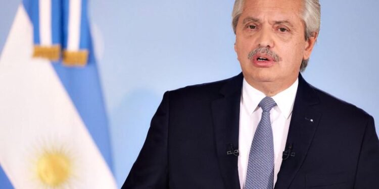 Las nuevas medidas anunciadas por Alberto Fernández: confinamiento total por nueve días y más restricciones
