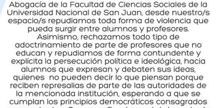 Por redes sociales, grupos libertarios bancaron a los alumnos que insultaron al profesor