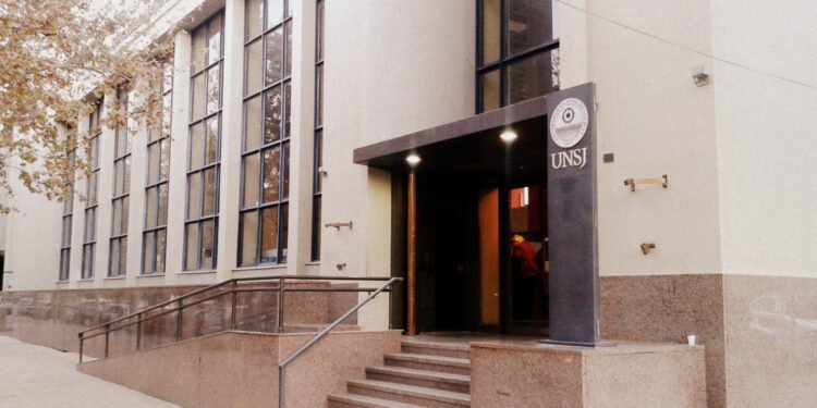 Suspendieron las elecciones en la UNSJ