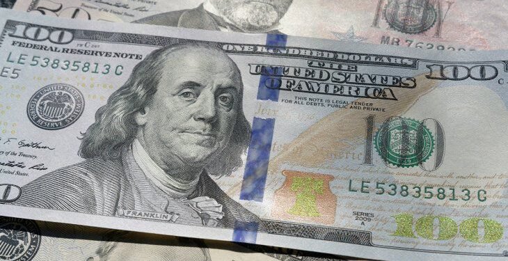 A cuánto está el dólar blue este viernes 25 de junio