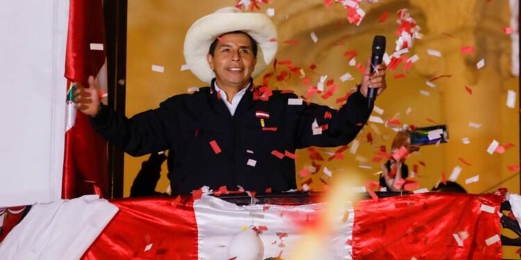 Terminó el escrutinio en Perú: Castillo es el nuevo presidente