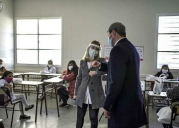 Uñac confirmó las clases presenciales: su fundamento, la mayoría de docentes están vacunados