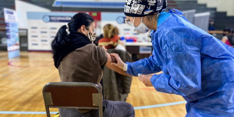 Ya hay más de 53000 inscriptos mayores de 18 a 39 años para vacunarse