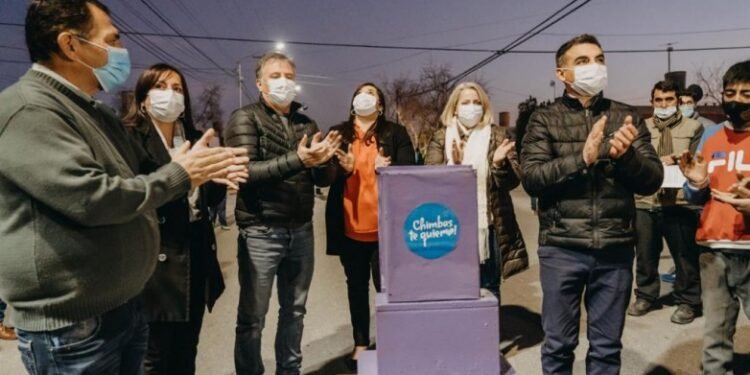 Inauguraron un moderno sistema de alumbrado público en el barrio Los Pinos