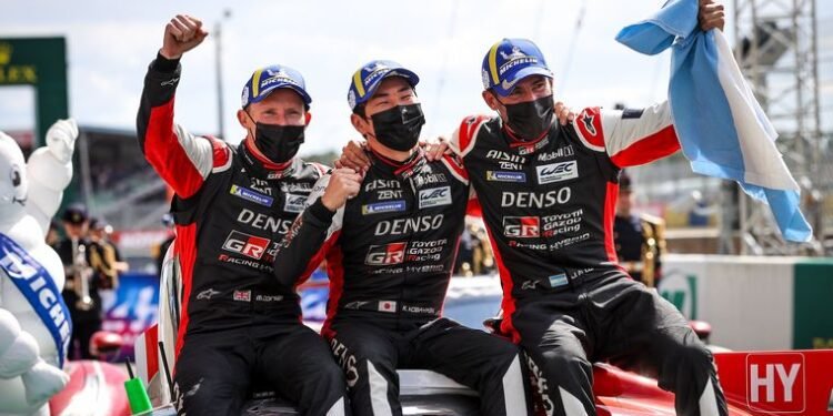 ¡TRIUNFAZO! Pechito López ganó las 24 Horas de Le Mans