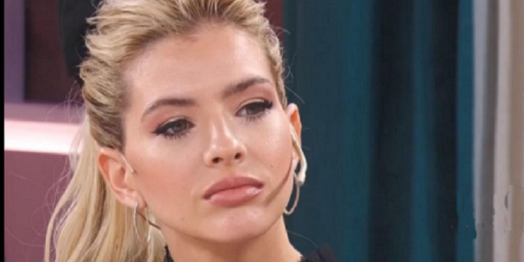 Denuncian a la China Suárez por usurpar parte de un terreno