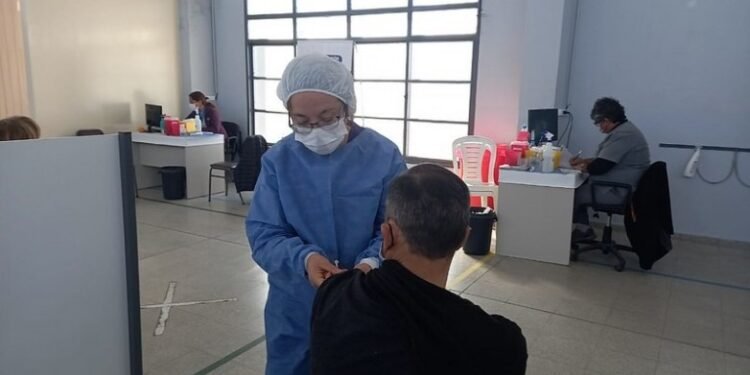 San Juan ya aplicó más de 800.000 dosis contra el COVID-19