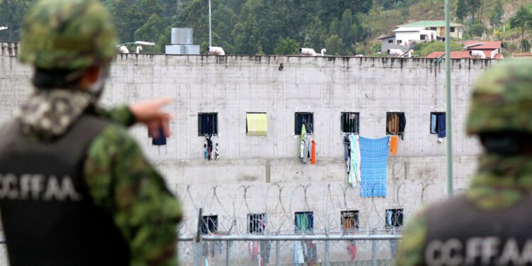 Crisis carcelaria en Ecuador: varios decapitados y al menos 35 muertos