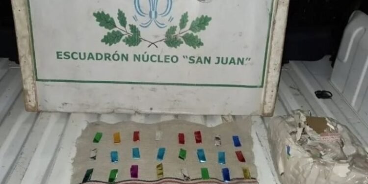 Valle Fértil: Gendarmería Nacional aprehendió a dos miembros del Ministerio de Salud Pública circulando con droga