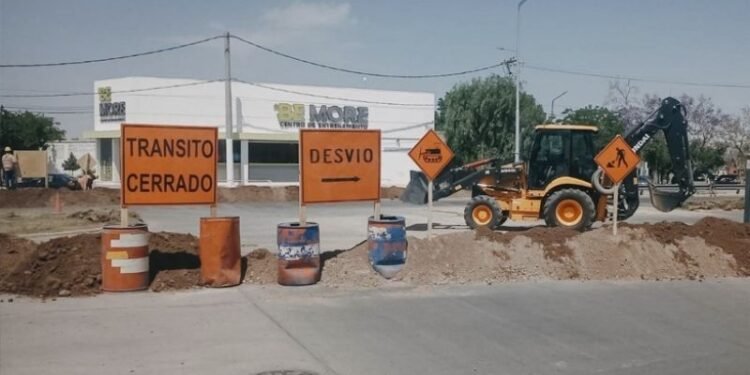 Comenzó la remodelación en el Conector Sur: salen las rotondas, entran los semáforos