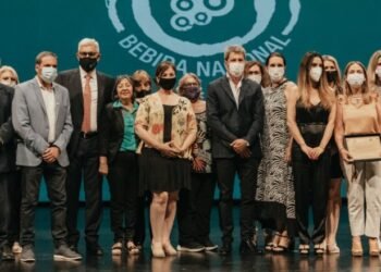 San Juan celebró el Día del Vino Bebida Nacional con firma de convenios y reconocimientos al sector vitivinícola