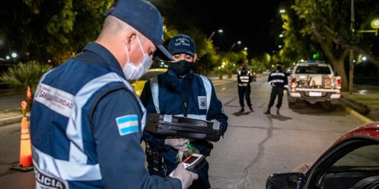 Amplio trabajo de la Policía de San Juan durante este fin de semana