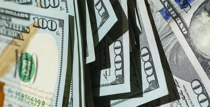A cuánto está el dólar blue este viernes 17 de diciembre