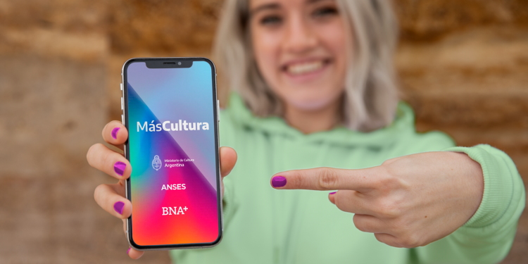 Alberto Fernández relanzó el programa «Más Cultura»