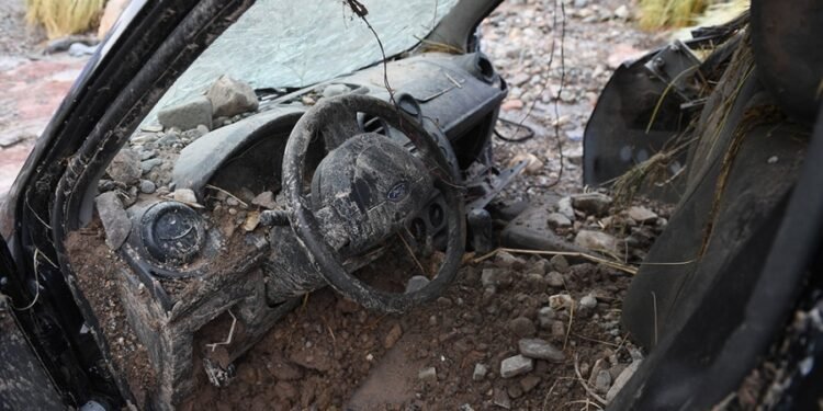 Tragedia en Mendoza: dos niños y su padre fallecieron arrastrados por un alud