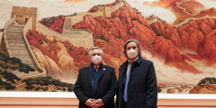 Alberto Fernández recibió el título de Profesor Honoris Causa de la universidad más importante de China