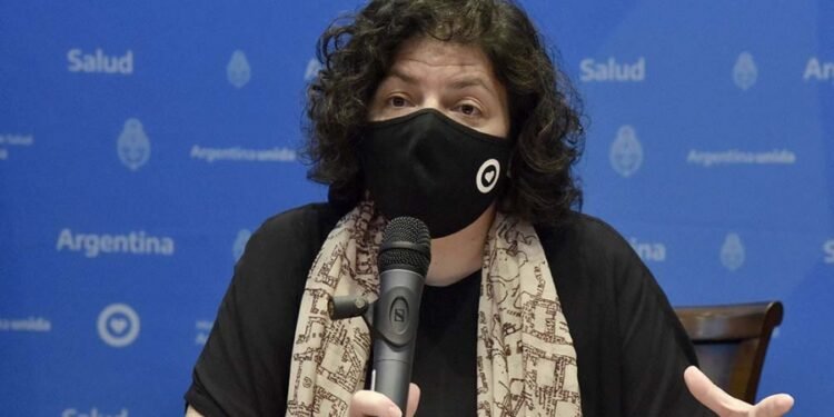 «Es esperable que aumenten los casos de Covid-19» durante el invierno, advirtió Vizzotti