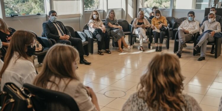 Salud realizó un conversatorio de salud mental con referentes nacionales