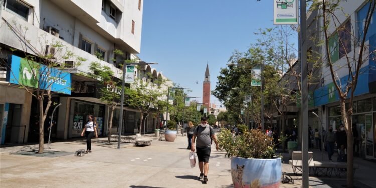 San Juan: ¿Abre o no el comercio en Semana Santa?