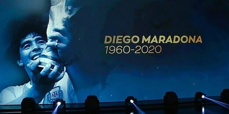 Emotivo homenaje a Maradona en la entrega de los Martín Fierro