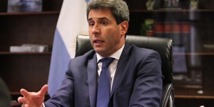 Uñac irá con todo a la Cámara de Diputados por los subsidios de transporte