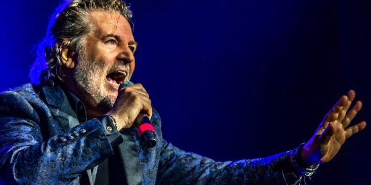 Miguel Mateos tocará por primera vez en el Teatro del Bicentenario