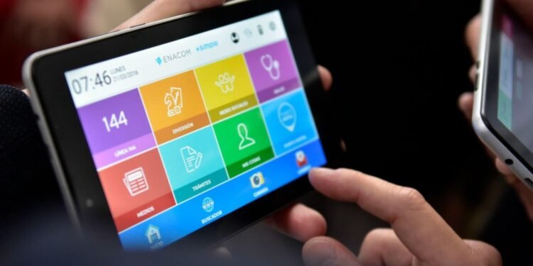 Tablets gratis para jubilados, beneficiarios de ANSES y monotributistas: cómo acceder y los requisitos