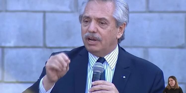 Alberto Fernández: “Ni la obra pública ni la vivienda se van a paralizar por nada”