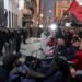 Tensión y balas de goma en Independiente por enfrentamientos entre hinchas y policías tras la asamblea