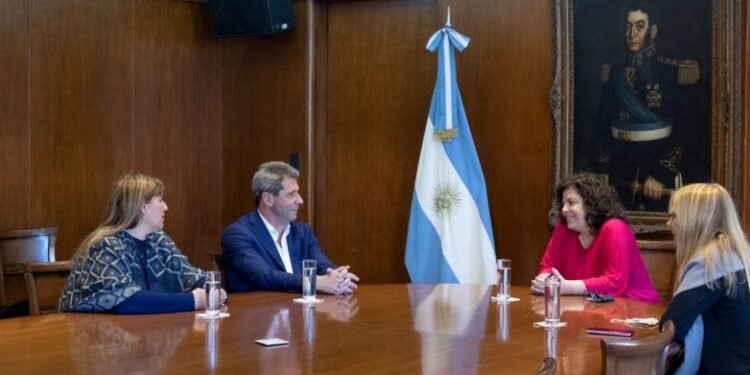 San Juan recibirá más de 400 millones de pesos de Nación para reforzar la atención primaria de la salud
