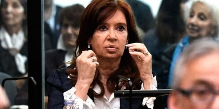 Presentan las pruebas en la causa de Vialidad contra Cristina de Kirchner