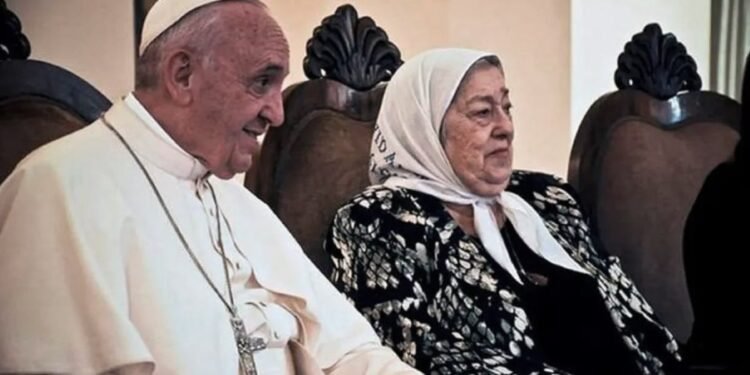 La carta del Papa a las Madres: «Quiero estar cerca de todos los que lloran su partida»