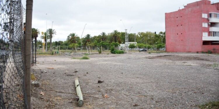 Conflicto vecinal en Capital: una novedosa YPF se instalaría en una zona residencial, los vecinos indignados