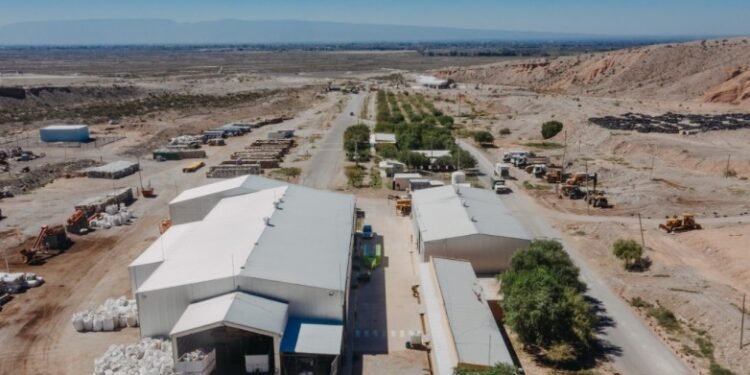 Ambiente realizará obras de pavimentación, iluminación y cierre perimetral en el PITAR