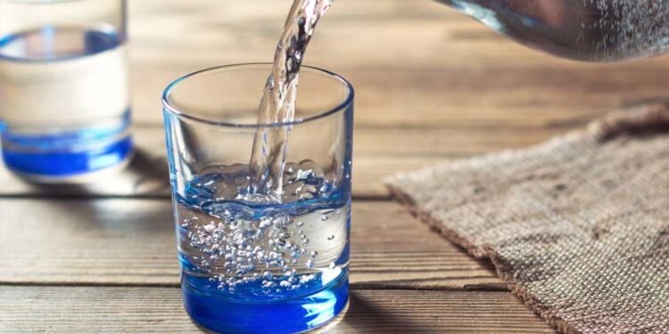¿Sabías que una persona necesita 16 litros de agua por día?
