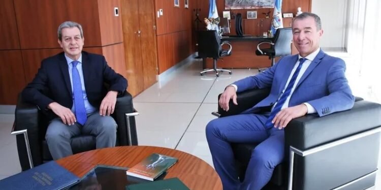 Arrancó la transición en la Legislatura: Gattoni se reunió con Martín