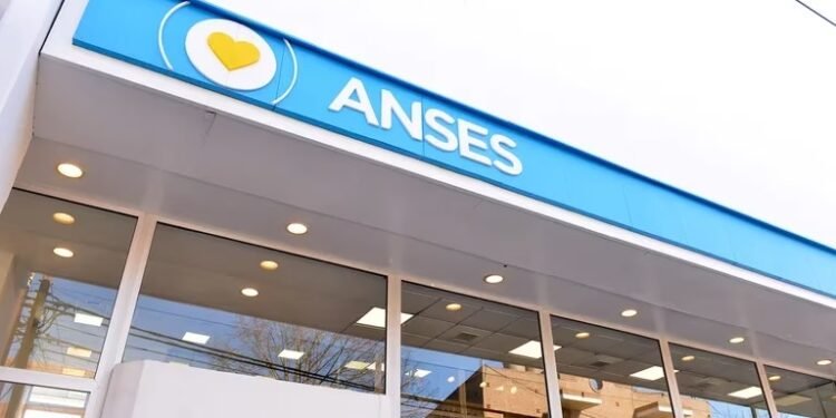Créditos ANSES: cómo solicitar hasta $400.000, requisitos y límites de la línea que entra en vigencia hoy