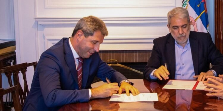Uñac firmó un convenio para sumar nuevos municipios al programa integral de Ciudades Seguras
