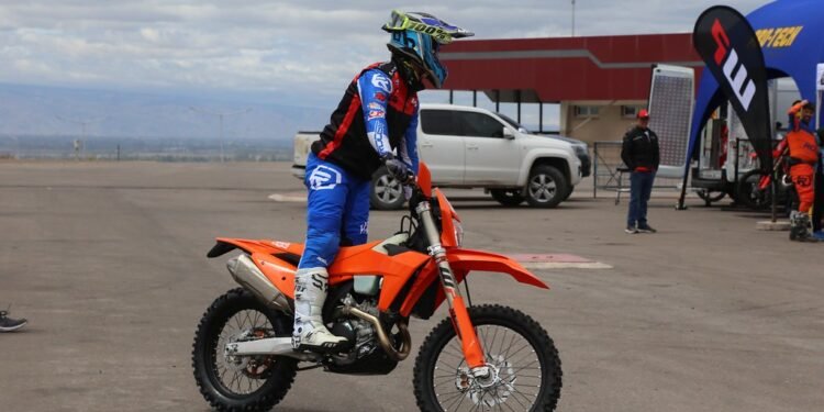 Six Days de Enduro: los equipos van colmando el San Juan Villicum