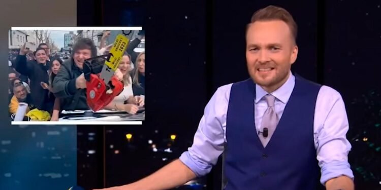 Un programa holandés calificó a Milei como «hombre lobo con motosierra» y «loco total»